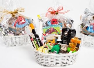 Holiday Gift Basket Giveaway: Enter to Win!