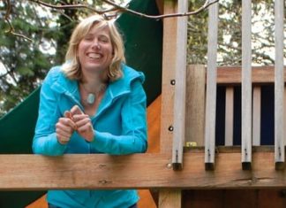 It's a Playful Day in the Neighbourhood